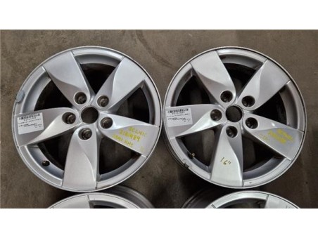 JUEGO LLANTAS Renault Scenic III  1 6 BOSE Edition [1 6 Ltr  - 96 kW dCi Diesel FAP]