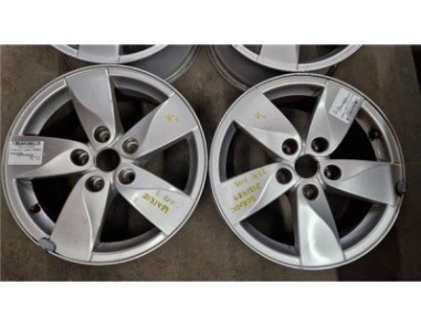 JUEGO LLANTAS Renault Scenic III  1 6 BOSE Edition [1 6 Ltr  - 96 kW dCi Diesel FAP]