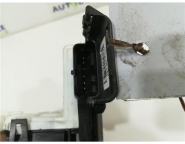 Cerradura Puerta Delantera Derecha Peugeot Partner Tepee  1 6 Access [1 6 Ltr  - 55 kW Blue-HDI FAP]