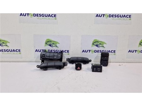 Conjunto Interruptores Hyundai Kona  1 0 Essence 2WD [1 0 Ltr  - 88 kW TGDI CAT]