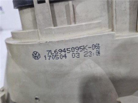 Piloto Trasero Izquierdo Volkswagen Touareg  2 5 TDI R5 [2 5 Ltr  - 128 kW TDI]