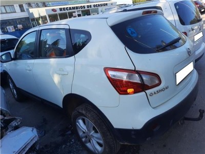 Nissan Qashqai  1 5 Acenta [1 5 Ltr  - 78 kW dCi Turbodiesel CAT] 2