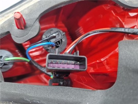 Piloto Trasero Izquierdo Opel Mokka  1 6 Excellence [1 6 Ltr  - 100 kW CDTI DPF]