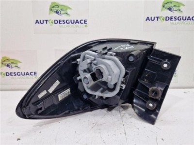 Piloto Trasero Izquierdo Renault Captur I  1 5 Zen [1 5 Ltr  - 66 kW dCi Diesel FAP Energy] 2