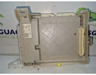 Caja Fusibles/Rele Toyota Yaris  1 3 Active [1 3 Ltr  - 73 kW 16V CAT]