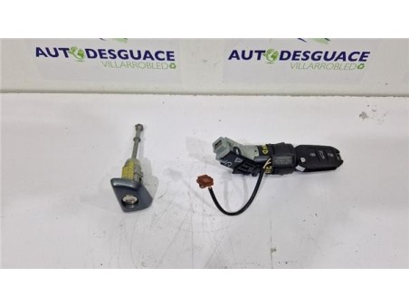 Clausor Opel Crossland X  1 2 Design Line [1 2 Ltr  - 81 kW]