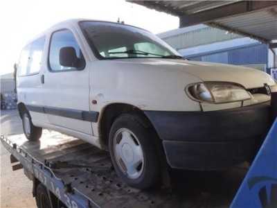 Aleta Delantera Izquierda Peugeot PARTNER Furgón  1 8 D 2