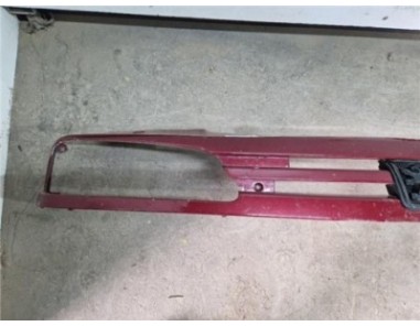 Rejilla Capo Peugeot 806  1 9 TD
