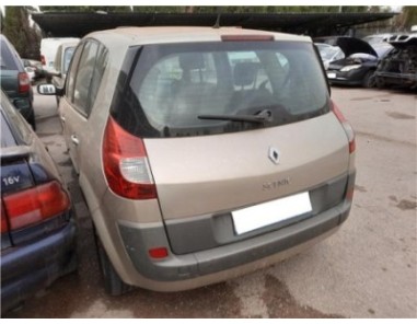 Renault Scenic II  1 9 dCi 