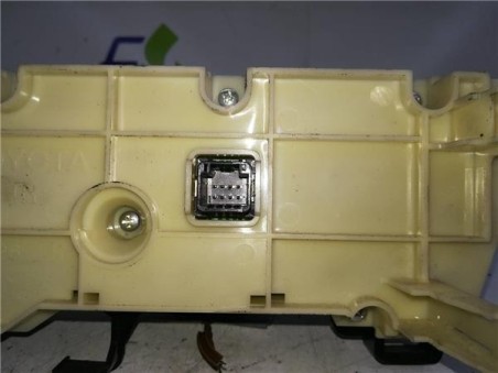 Mandos Climatizador Toyota PRIUS 1 8 16V 
