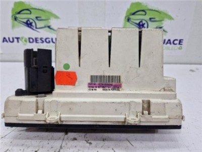 Mandos Climatizador Ford MONDEO BERLINA 2 0 16V DI TD  2