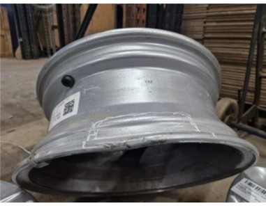 Llanta Hyundai i10  1 0 Essence [1 0 Ltr  - 49 kW CAT]