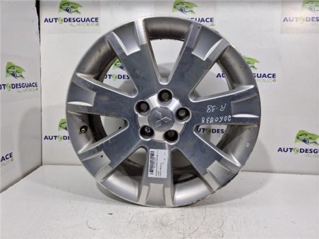 Llanta Mitsubishi Outlander  2 2 DI-D Kaiteki Plus [2 2 Ltr  - 115 kW DI-D CAT]