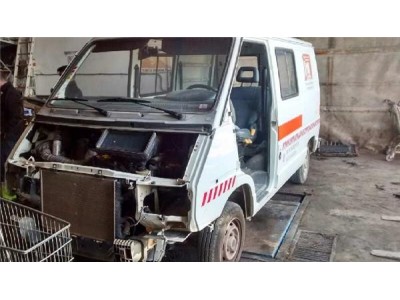 Centralita Renault TRAFIC 1 9 D  2