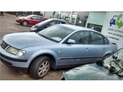 Brazo Inferior Delantero Izquierdo Volkswagen PASSAT BERLINA 1 9 TDI  2