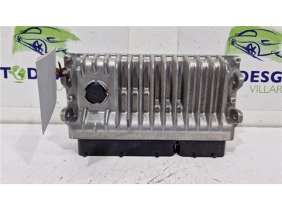 Centralita Toyota Auris  Híbrido Hybrid Active [Híbrido 100 kW ] 2