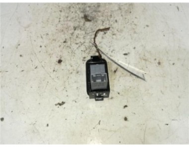 MANDO ELEVALUNAS TRASERO IZQUIERDO Volkswagen Polo V  1 0 Advance BMT [1 0 Ltr  - 55 kW]