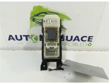 MANDO ELEVALUNAS TRASERO DERECHO Lexus IS II  220 d 