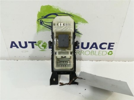 MANDO ELEVALUNAS TRASERO DERECHO Lexus IS II  220 d 