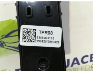 MANDO ELEVALUNAS TRASERO DERECHO Hyundai Tucson  1 6 Style 2WD [1 6 Ltr  - 100 kW CRDi CAT ]