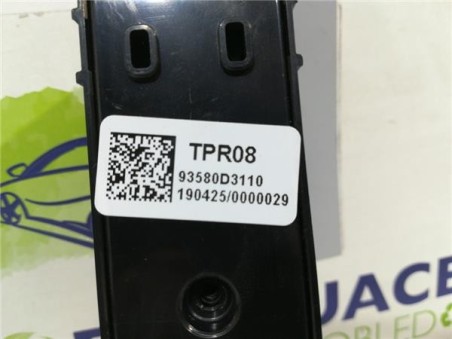 MANDO ELEVALUNAS TRASERO DERECHO Hyundai Tucson  1 6 Style 2WD [1 6 Ltr  - 100 kW CRDi CAT ]