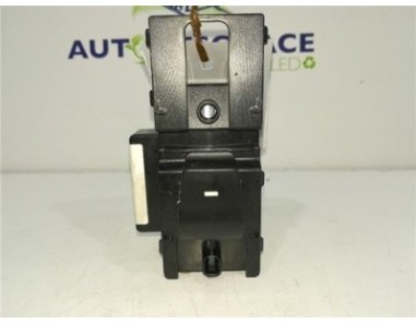 MANDO ELEVALUNAS TRASERO IZQUIERDO Hyundai ELANTRA Sedán  1 6 CRDi