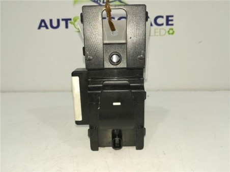 MANDO ELEVALUNAS TRASERO IZQUIERDO Hyundai ELANTRA Sedán  1 6 CRDi