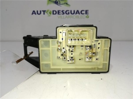 MANDO ELEVALUNAS TRASERO IZQUIERDO Hyundai ELANTRA Sedán  1 6 CRDi