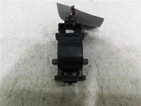 MANDO ELEVALUNAS DELANTERO DERECHO Toyota YARIS  1 0