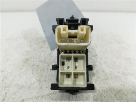 MANDO ELEVALUNAS DELANTERO DERECHO Toyota YARIS  1 0