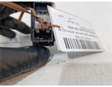 MANDO ELEVALUNAS TRASERO IZQUIERDO Volkswagen Tiguan  2 0 Advance BMT [2 0 Ltr  - 85 kW TDI]