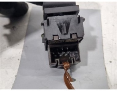 MANDO ELEVALUNAS TRASERO DERECHO Seat Leon  1 6 Reference [1 6 Ltr  - 85 kW TDI]