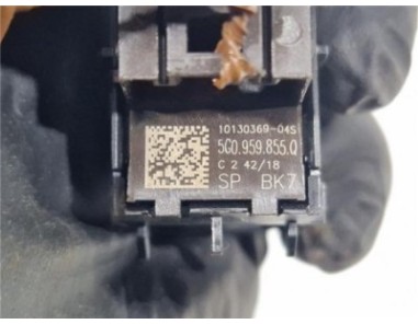 MANDO ELEVALUNAS TRASERO DERECHO Seat Leon  1 6 Reference [1 6 Ltr  - 85 kW TDI]