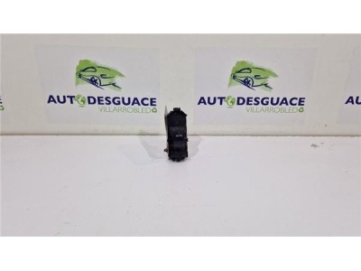 MANDO ELEVALUNAS TRASERO IZQUIERDO Lexus RX  3 3 400h [3 3 Ltr  - 155 kW V6 24V CAT]