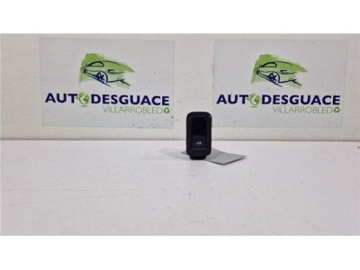 MANDO ELEVALUNAS TRASERO DERECHO Volkswagen Golf VII  1 6 BlueMotion [1 6 Ltr  - 81 kW 16V TDI DPF]