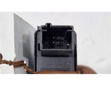 MANDO ELEVALUNAS DELANTERO DERECHO Peugeot 3008  1 6 Access [1 6 Ltr  - 84 kW HDi FAP]