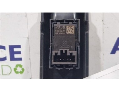 MANDO ELEVALUNAS TRASERO IZQUIERDO Skoda Fabia  1 0 Business [1 0 Ltr  - 55 kW MPI]