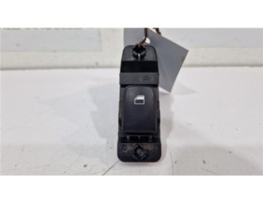 MANDO ELEVALUNAS TRASERO DERECHO Hyundai Kona  1 0 Essence 2WD [1 0 Ltr  - 88 kW TGDI CAT]