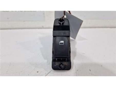 MANDO ELEVALUNAS TRASERO DERECHO Hyundai Kona  1 0 Essence 2WD [1 0 Ltr  - 88 kW TGDI CAT]