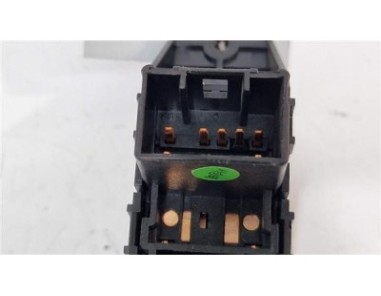 MANDO ELEVALUNAS TRASERO DERECHO Hyundai Kona  1 0 Essence 2WD [1 0 Ltr  - 88 kW TGDI CAT]