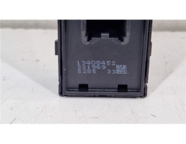 MANDO ELEVALUNAS TRASERO DERECHO Opel Astra K Berlina 5p  1 4 Dynamic [1 4 Ltr  - 110 kW 16V SIDI Turbo]