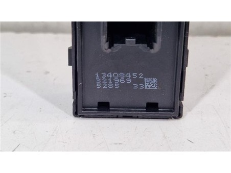 MANDO ELEVALUNAS TRASERO DERECHO Opel Astra K Berlina 5p  1 4 Dynamic [1 4 Ltr  - 110 kW 16V SIDI Turbo]