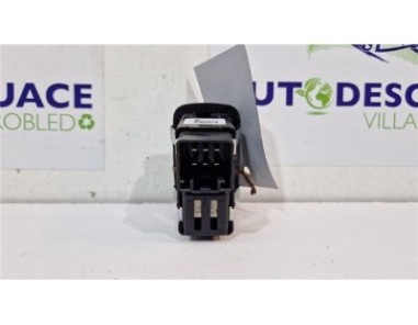 MANDO ELEVALUNAS TRASERO DERECHO Fiat Freemont  2 0 Basis [2 0 Ltr  - 103 kW 16V Multijet CAT]