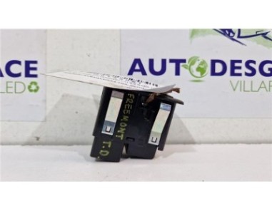 MANDO ELEVALUNAS TRASERO DERECHO Fiat Freemont  2 0 Basis [2 0 Ltr  - 103 kW 16V Multijet CAT]