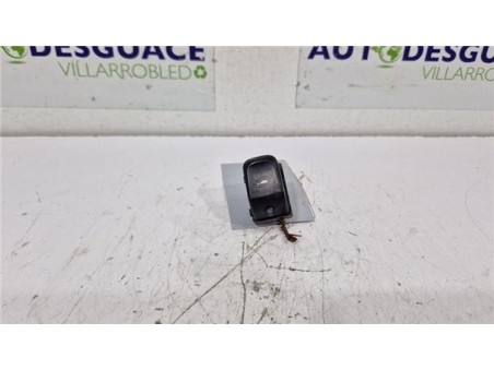 MANDO ELEVALUNAS TRASERO DERECHO Audi A4 Avant  2 0 Básico [2 0 Ltr  - 105 kW 16V TDI]