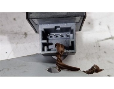 MANDO ELEVALUNAS TRASERO IZQUIERDO Audi A4 Avant  2 0 Básico [2 0 Ltr  - 105 kW 16V TDI]