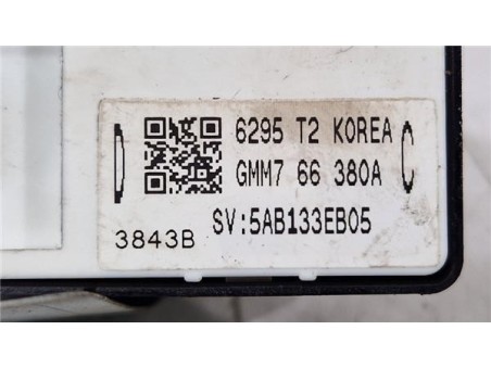 MANDO ELEVALUNAS TRASERO IZQUIERDO Mazda 6 Berlina  2 2 Luxury [2 2 Ltr  - 129 kW Turbodiesel CAT]