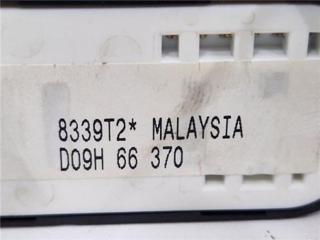 MANDO ELEVALUNAS TRASERO DERECHO Mazda 2 Berlina  1 5 Zenith [1 5 Ltr  - 66 kW 16V CAT]