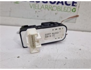 MANDO ELEVALUNAS TRASERO IZQUIERDO Mazda 2 Berlina  1 5 Zenith [1 5 Ltr  - 66 kW 16V CAT]