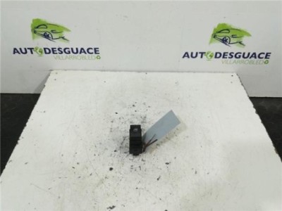 MANDO ELEVALUNAS DELANTERO DERECHO Seat Mii  1 0 @Mii [1 0 Ltr  - 55 kW]